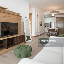 Facing KLCC Nicely Renovated High Floor Below Market Value