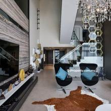 Tastefully furnished 