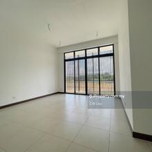 Brand New Unit in Aurora 