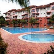 Low floor and nice location