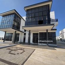 Eco Business Park 1 - Cluster Retail Warehouse for Rent