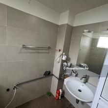 Petaling Jaya Lily apartment 3r2b 1cp for Rent 