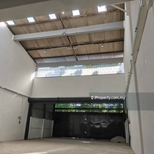 Seri kembangan tmn perindustrian bukit serdang selangor kl semi d rent