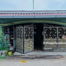 Teres Kos Rendah Kampung Padang, Kuantan