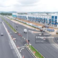 3 Sty Shop For Sale Fronting Sepang-KLIA Main Road With Direct Access