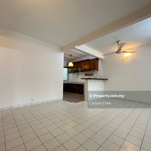 Usj 2, Subang Jaya, 1.5 Storeys house for Sale, Friendly neighbourhood