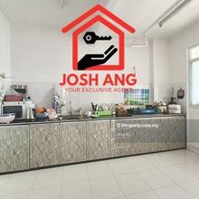 D piazza in Bayan Baru 1100sf Fully Furnished Renovated 2 Car parks