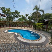 Ambang botanic klang , 2 storey bungalow corner with swimming pool