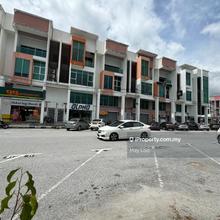 3.5 Storey Shop Office at Ipoh Bercham behind Lotus 3 level Available 