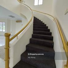 Bungalow house in Wangsa Ukay, nice view from terrace