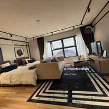 Duplex unit, renovated, great facilities