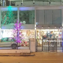 Corner Facing mainroad suitable for showroom