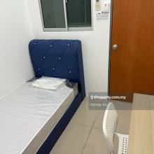 Pacific place female single fully furnished lrt station