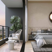 Freehold, 180m walking distance to LRT!