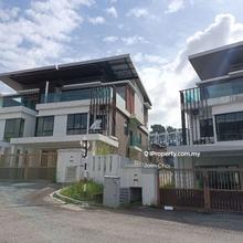 Semi-D house for Sale