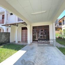 Semi-Detached House in Batu Ferringi, Penang for Sale