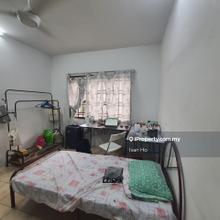 Fully Furnished New Master Room Girl Unit 