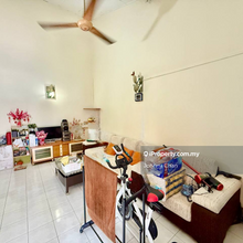 Walking distance to Mcdonald and bus stop, Sell Below Market Price