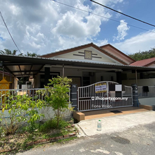 Terrace house for Sale
