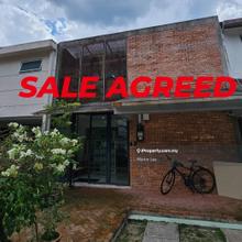 One in a million open plan renovated unit