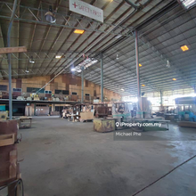 Demak laut detached warehouse for rent