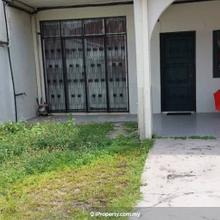 Good location, near amenities and easy accessibility