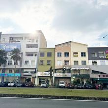 Kota kemuning g floor shop near bank for rent