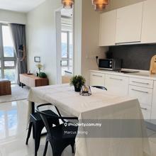 Rare fully furnished Cascades unit with 2 car parks