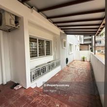 Suriamas Condo for sale with terrace