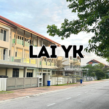 Short drive to Sunway Pyramid, Sunway & Monash University