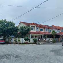 Corner freehold house for sale at botani & walking distance to school