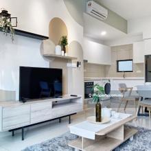 Astoria Designer 3 Bedrooms Unit For Rent (Viewing Available Anytime)