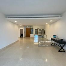 3rooms KLCC view pool view unfurnished for 4000 only