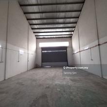 1.5 Storey Link Factory For Rent