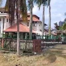 Connaught Hill Top Big Land with Big Bungalow for Sale