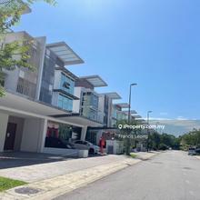 Semi D. Jacaranda. Garden Residence. 