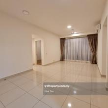 Pavillion 2 bukit jalil condo 3room rm850k! Lower Floor