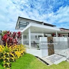 The Leaf, Polarwood Semi D For Sale