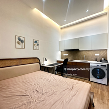 Studio unit for rent