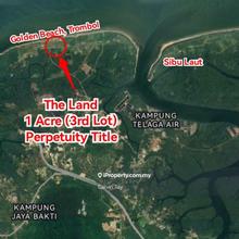 1 Acre Land (3rd Lot) (Perpetuity) at Golden Beach, Trombol Kuching 