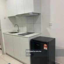 Freehold, suitable for invest, tenanted now with good condition 