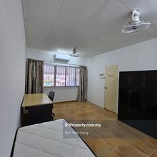Clean unit close to hospital Muar