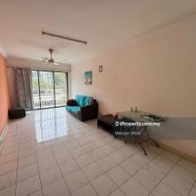 Sd apartment @ Freehold @ Unblock view with 1 cover carpark 