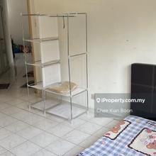 Menara Menjalara Master bedroom for Rent 