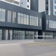 Brand New Shop at Gamuda Cove, ready to move in, facing main road