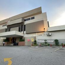 Restaurant, showroom