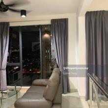Duplex unit is for Sale now and 5 mins walking distance to MRT station