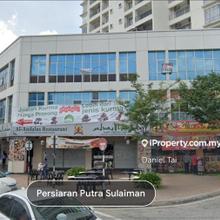 Mainroad frontage upper floor for rent