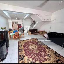Taman Scientex/ 2.5 Storey Terrace/ 16x65 Intermediate/ Good Condition