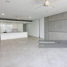 Near LRT Ampang Park, Level 39 KLCC park view, Good for investment